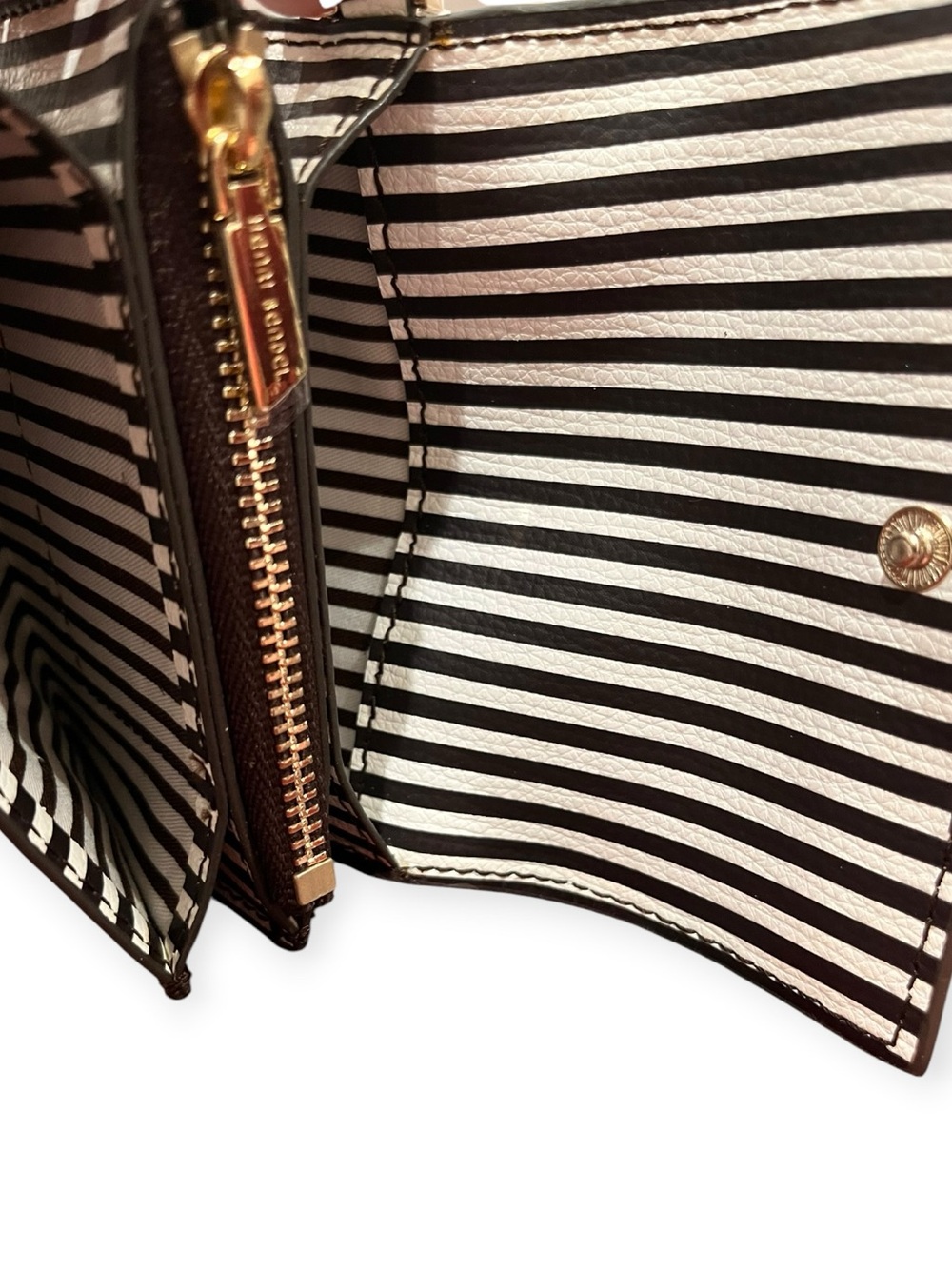 Henri Bendel "Miss Bendel" Centennial Stripe Envelope Wallet / Coin Purse NWT - Picture 6 of 11